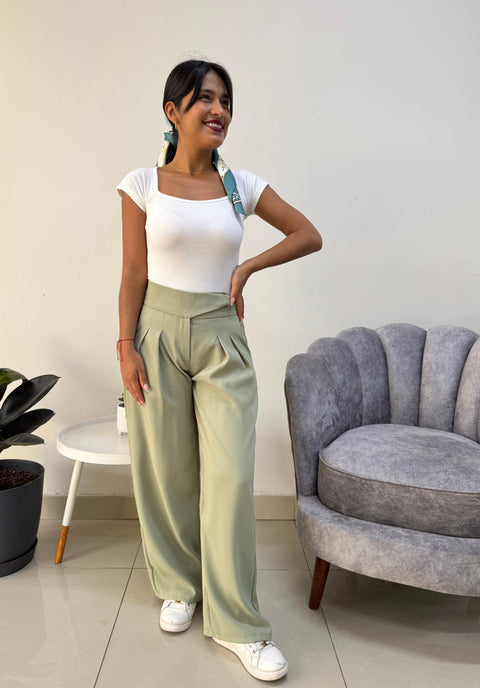 BÁSICO CUELLO CUADRADO