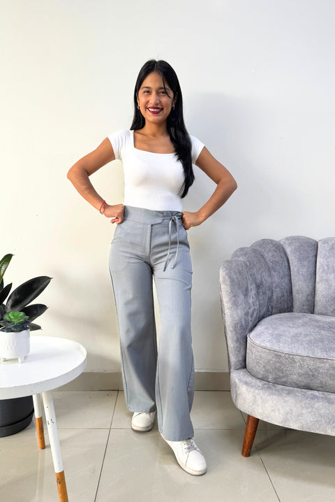 BÁSICO CUELLO CUADRADO